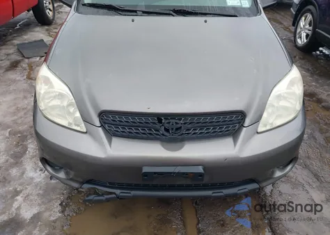2006 Toyota Matrix z USA, uszkodzony, nr VIN 2T1LR32E36C562857